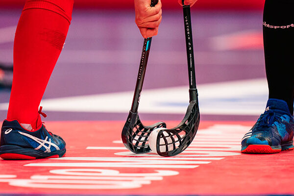 Кроссовки для игры в флорбол. Какие выбрать?